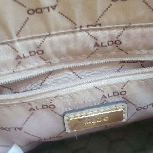 |ALDO| Women Shoulder Bag| Color Taupe with gold| - Picture 6 of 9